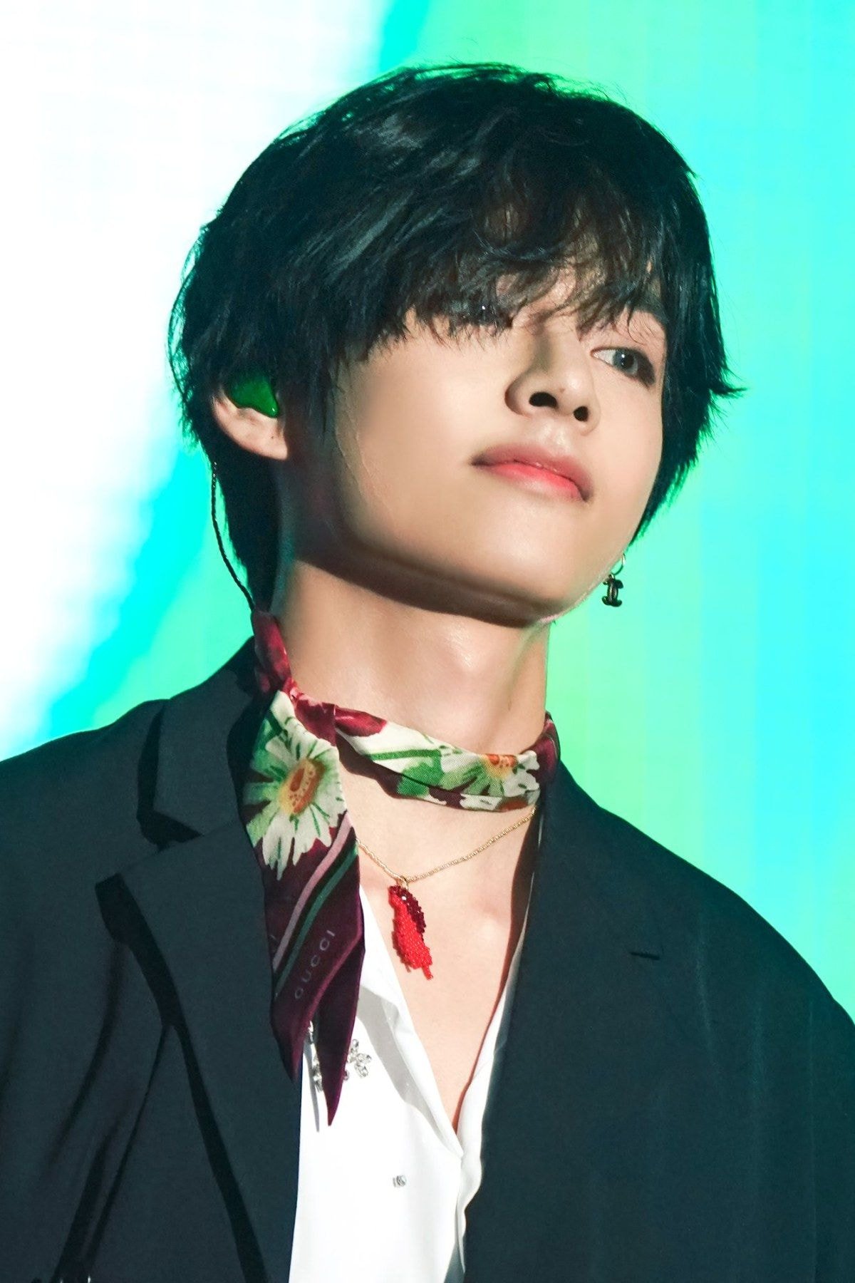 방탄 뷔 면력(面力) 쩌는 고화질(누나비)