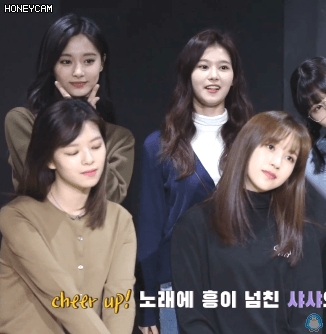 톳티비 원스와 가족사진 찍기