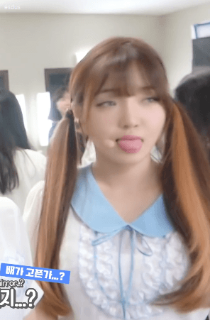 노지선 혀 낼름