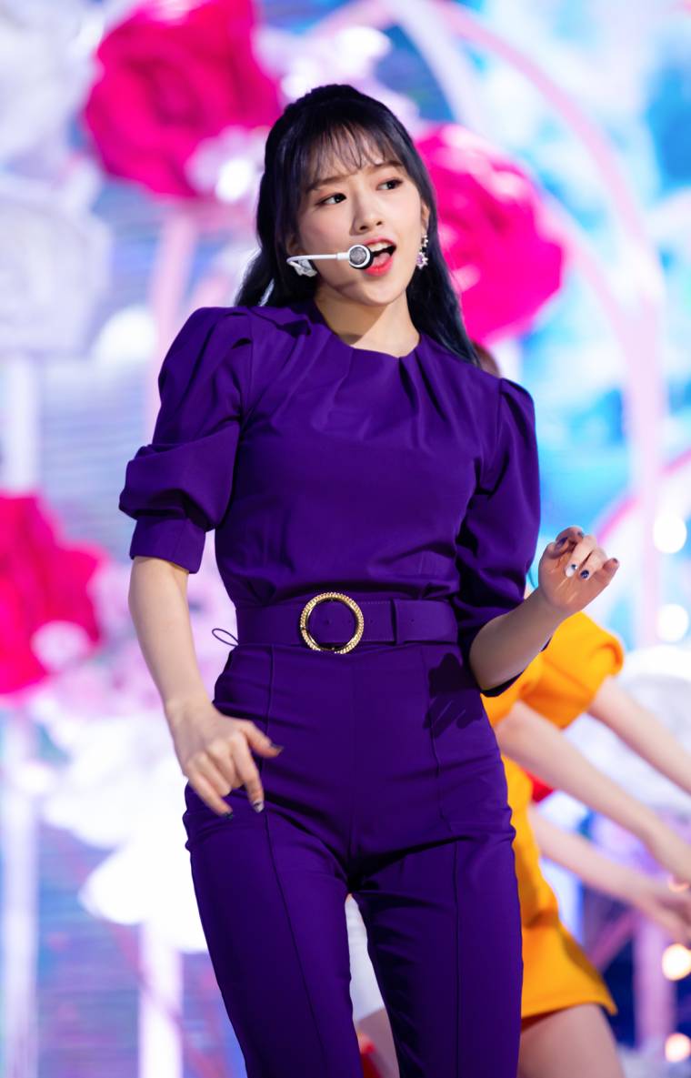 사진 아이즈원 인기가요PD노트 무로고
