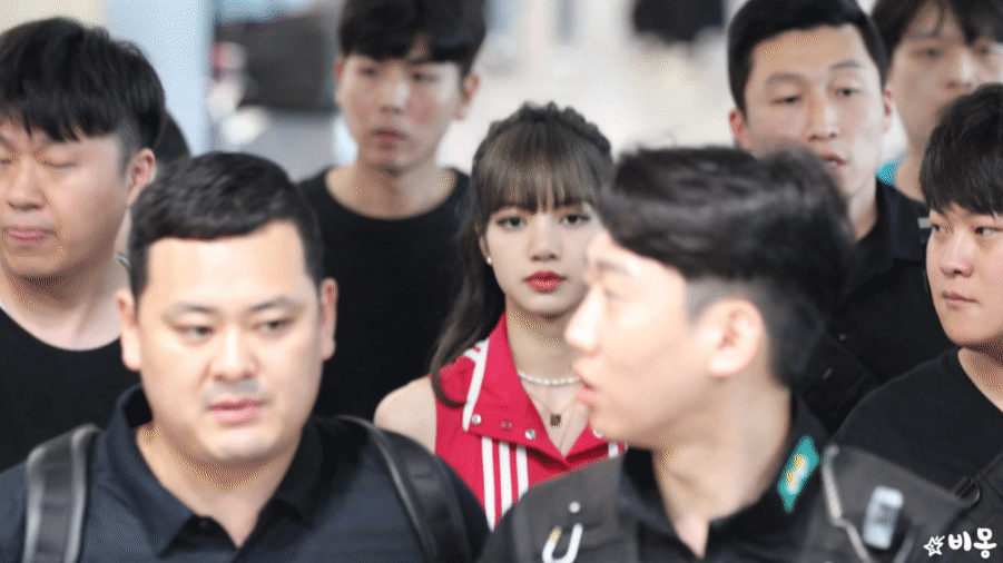 블랙핑크 리사 입국