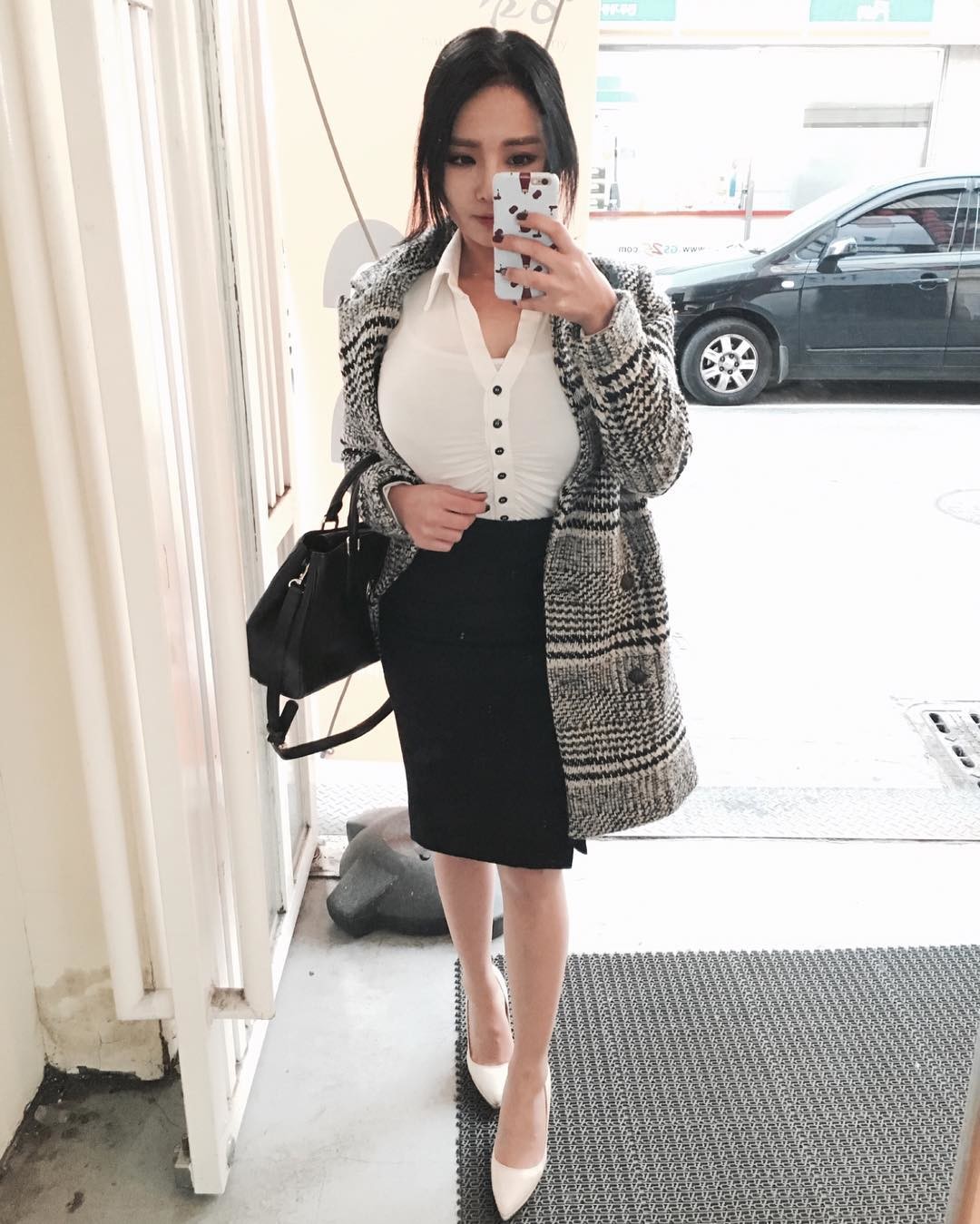 압도적인 블라우스 핏