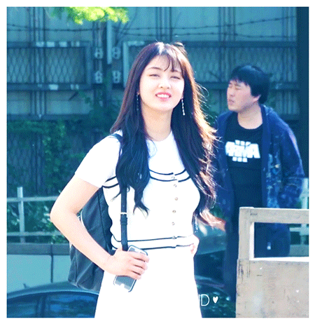 격하게 끄덕끄덕해주는 지효