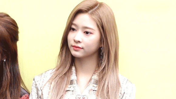 패션쇼 참석한 민주