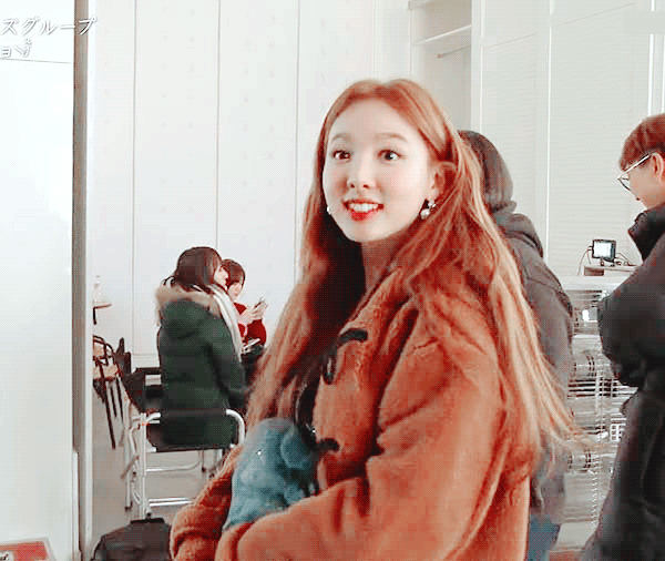 정열대륙 트와이스 사나 지효 모모 나연 [데이터]