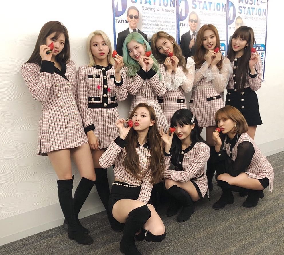 사나 먹방 모음 (1/2) [데이터]