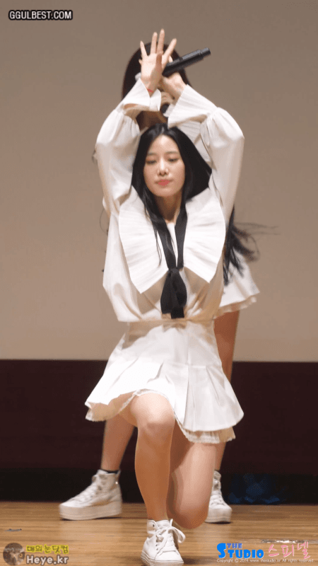 살랑살랑 주름치마 조현2