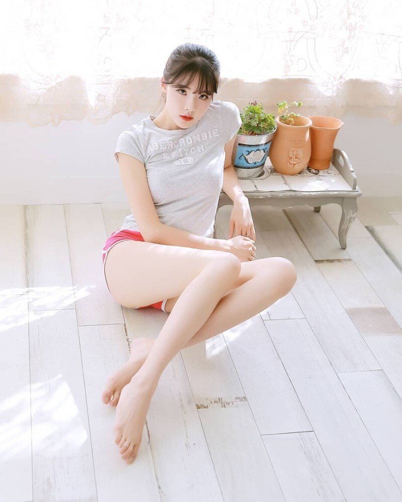 모델 정하 사진 추가