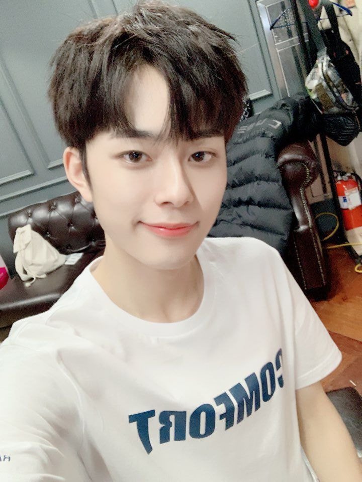 이제 정말 성인남자 다 된것같이 자란 유선호