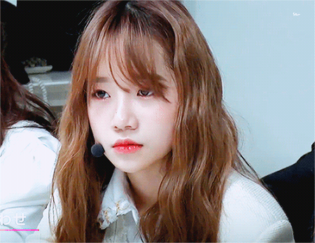 집중하는 유리 원영 나코