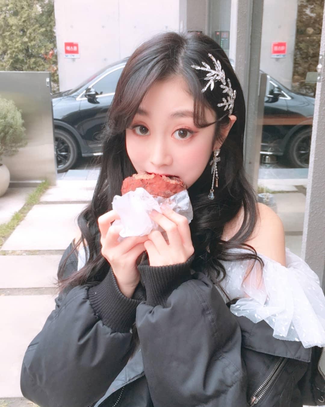 러블리즈 눈큰애