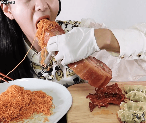 유튜버 보미 먹방