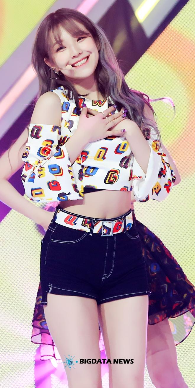 프로미스나인 백지헌