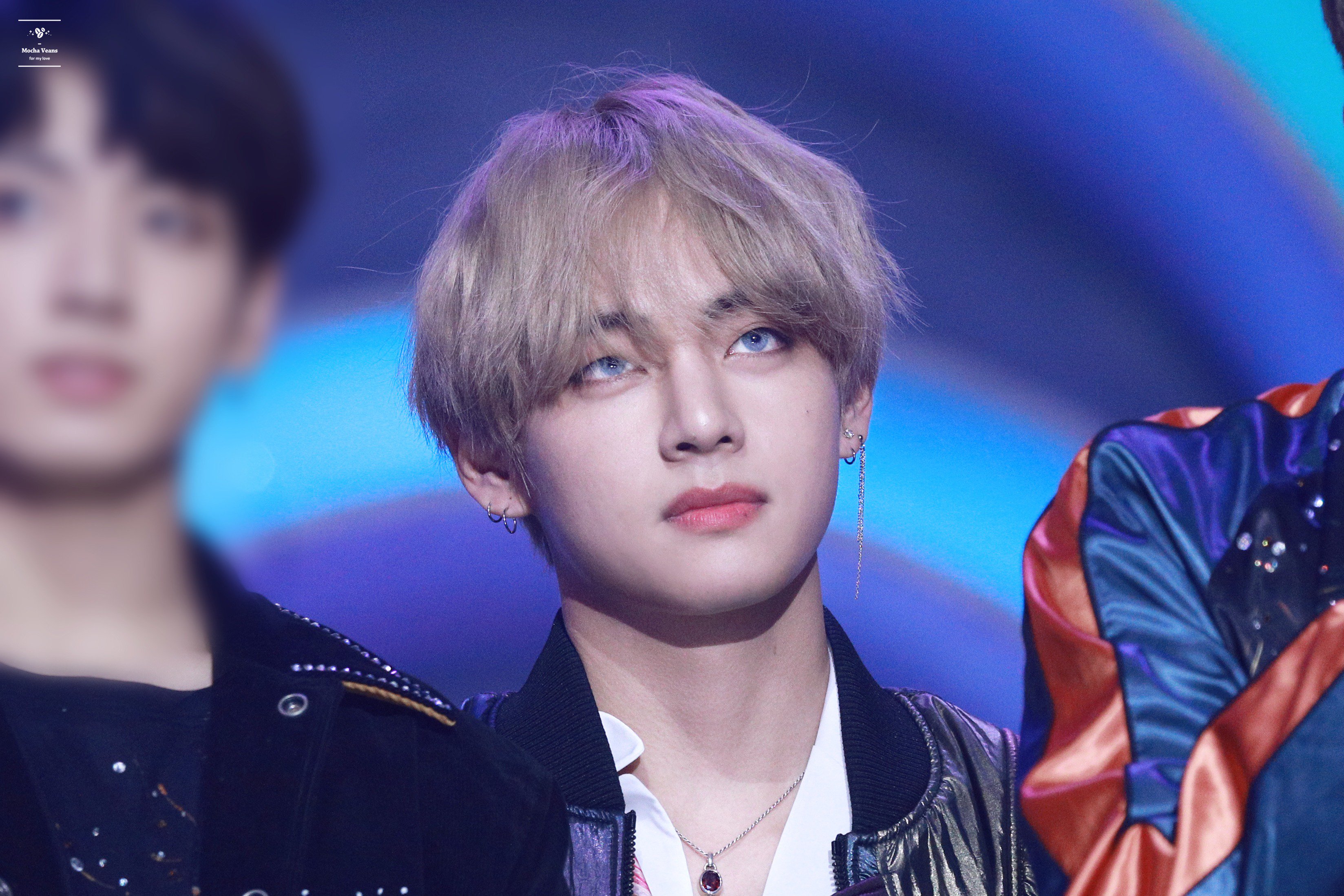 방탄소년단 뷔 뷔뷔뷔뷔