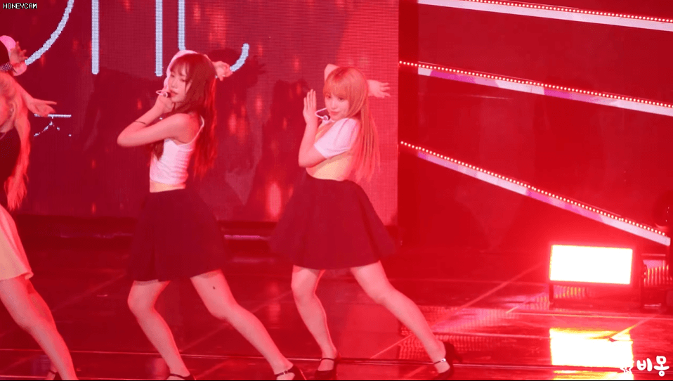 KB Liiv 아이즈원(IZONE) 야부키나코