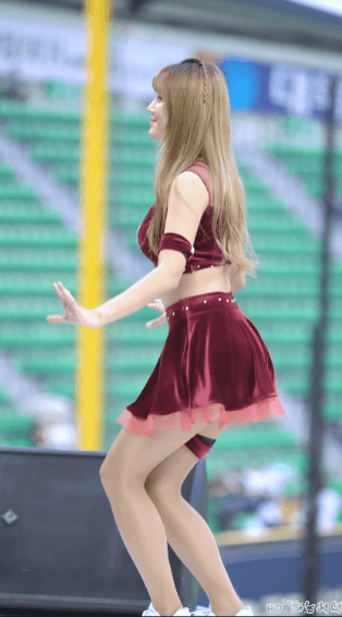 정유민 치어리더.gif