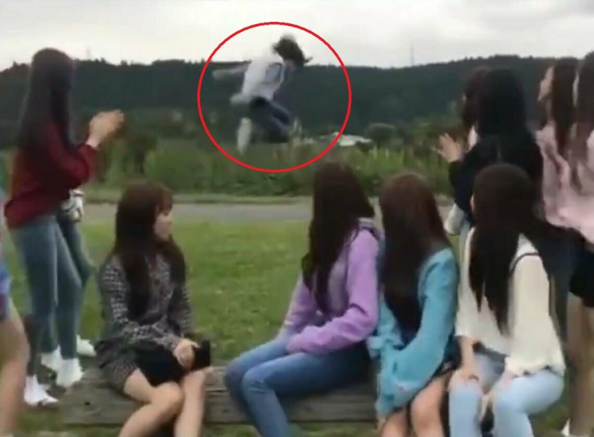 무중력 현역 아이돌