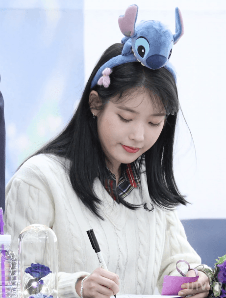 팬사인회 아이유