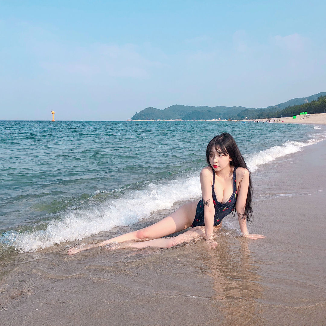 한적한 바닷가