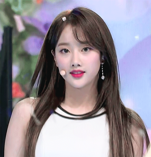 에이프릴 나은