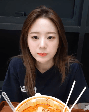 프로미스나인 귤먹방