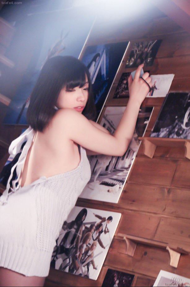 사진 사쿠야 유아 스웨터