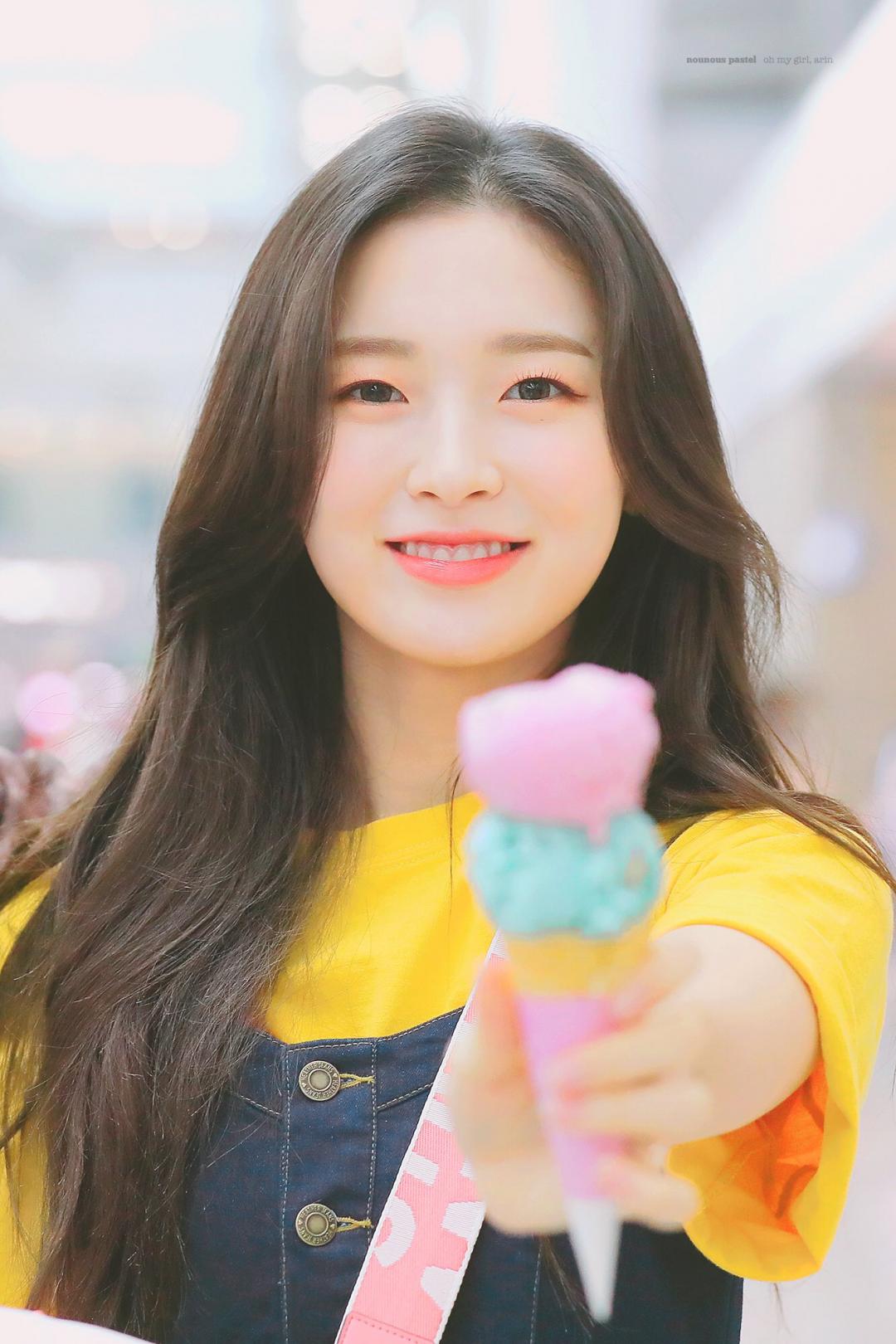 아린이 "아이스크림 한입 먹어"