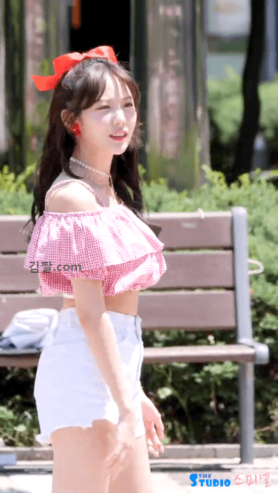 우주소녀 루다(오늘자 음악중심 미니팬미팅)
