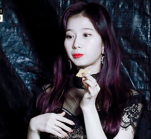 사나 먹방 모음 (1/2) [데이터]