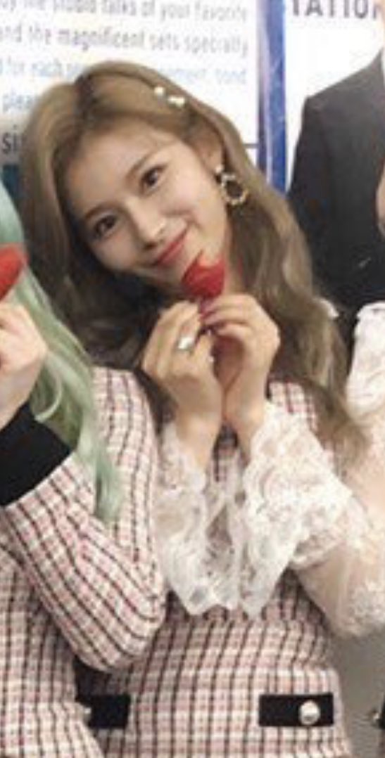 사나 먹방 모음 (1/2) [데이터]