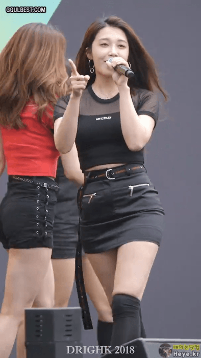 탄탄한 정은지 몸매