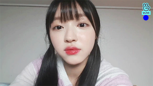 베개 안베고 자는 유아
