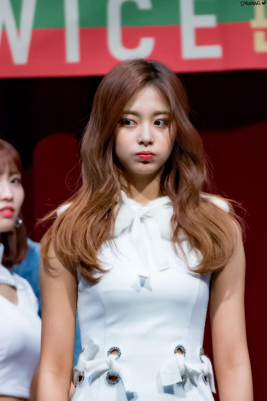 볼빵빵 귀여운 쯔위