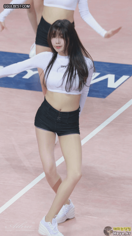 크롭티 안지현