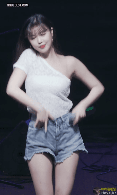 원오프숄더 여자아이들 수진
