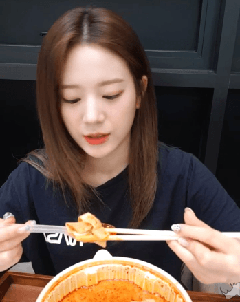 프로미스나인 귤먹방