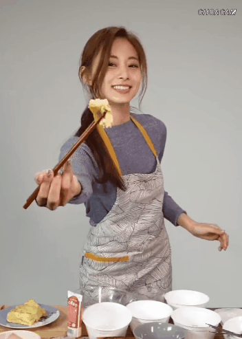 새댁같은 트와이스 김쯔위