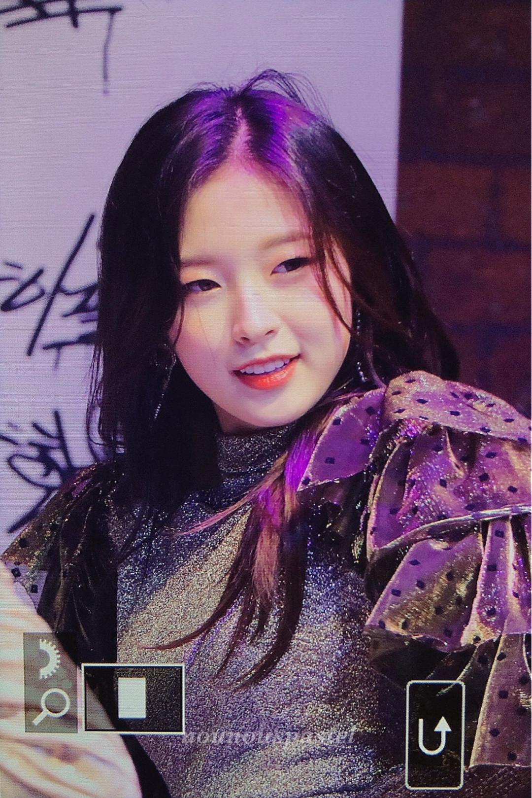 오늘자 아린이 (190302 1919 영웅)