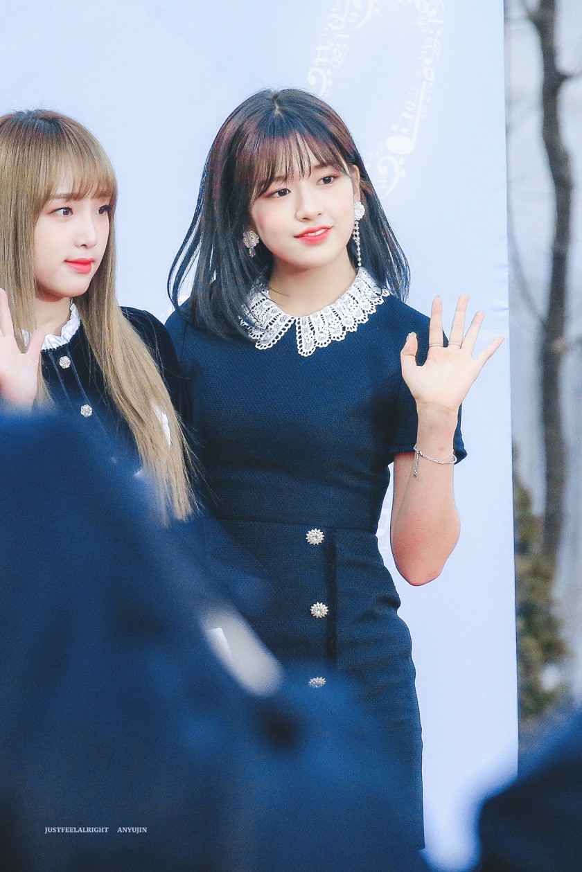권은비 안유진 (31장)
