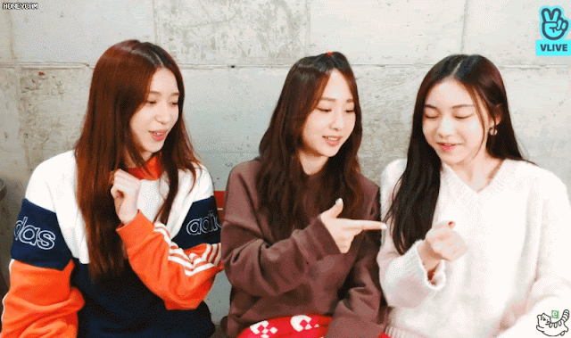 쥬리 : 얼굴이 두껍네 (feat. 수윤 다현 지애)