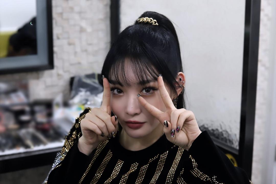 청하의 대기실 벌써 12시 활동기