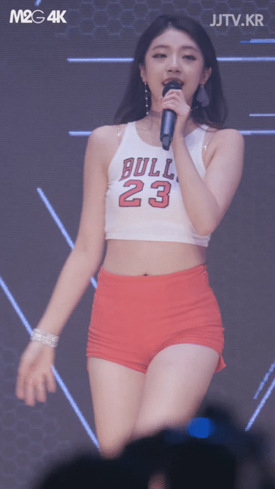 처음처럼 유진 타이트한 의상과 몸매