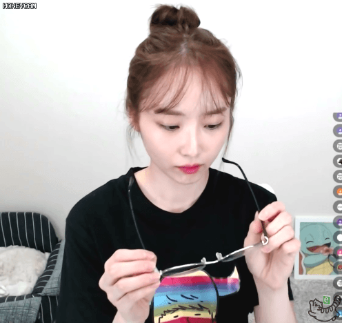 뚠티 입은 나미춘 윤태진