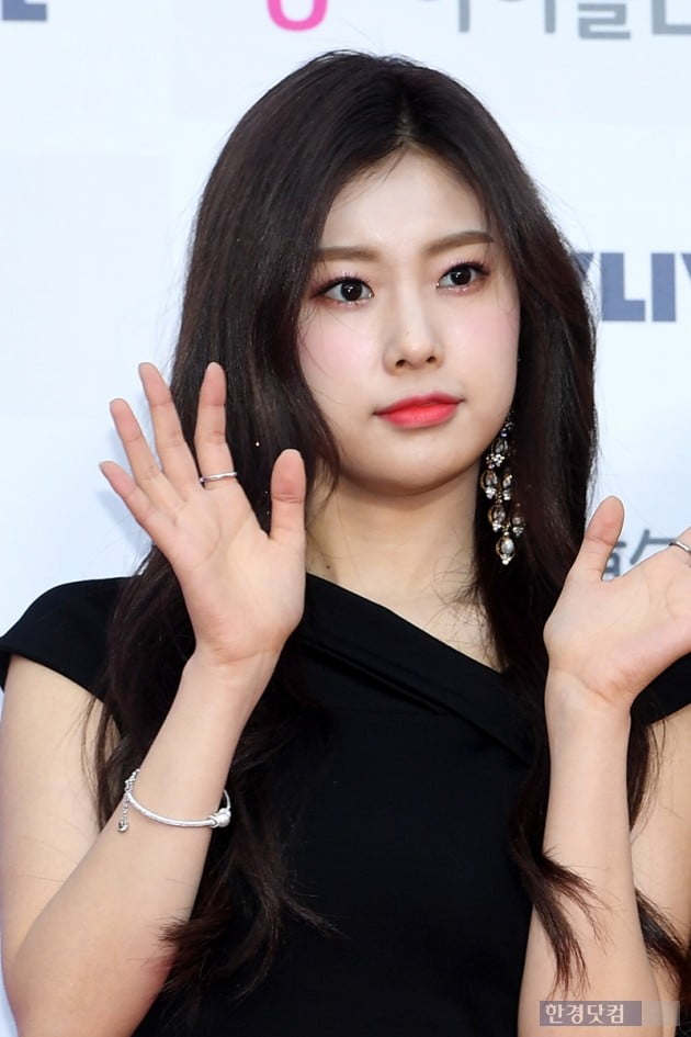아이즈원 강혜원 안유진 권은비 (고화질 55장)