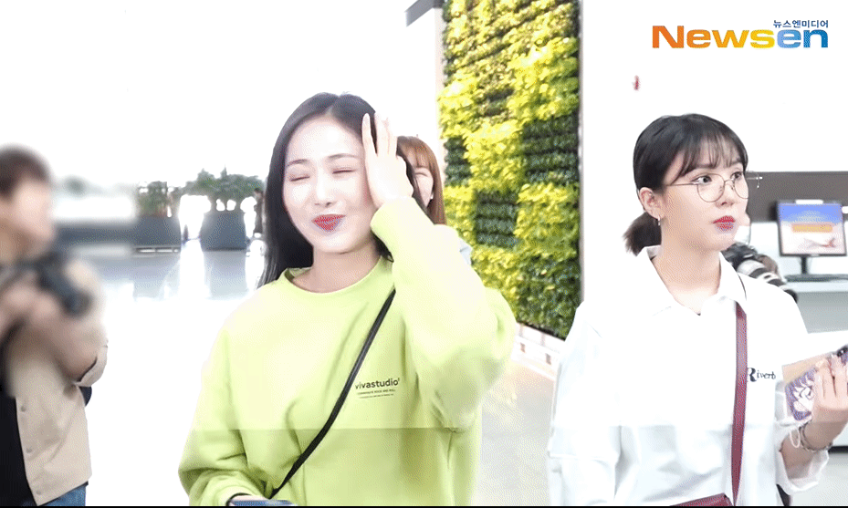 여자친구 (GFRIEND), 방긋방긋 해맑은 소녀들