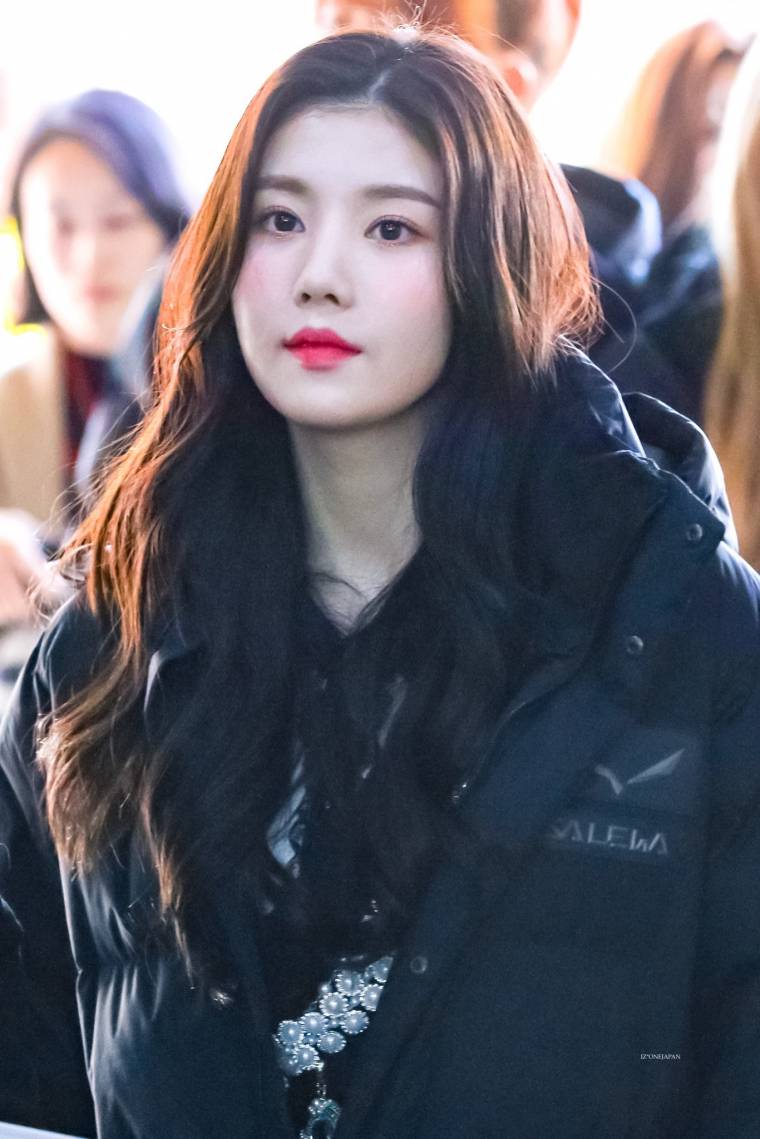 아이즈원 강혜원 안유진 권은비 (고화질 55장)