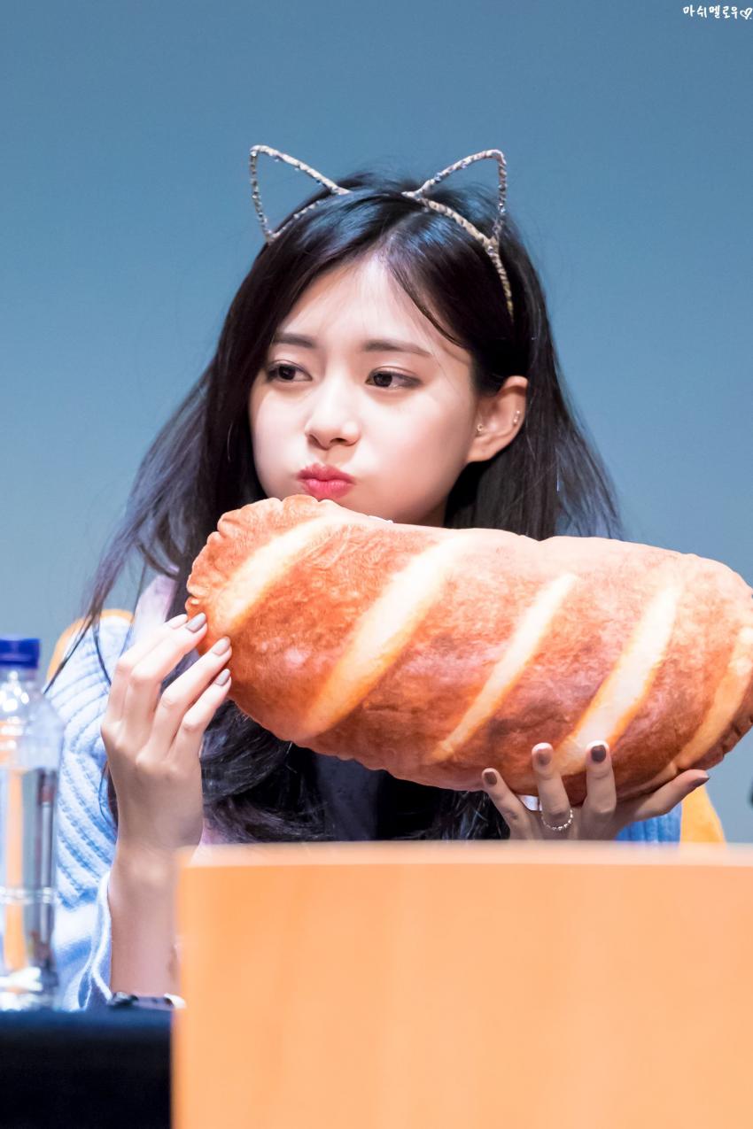 볼빵빵 귀여운 쯔위