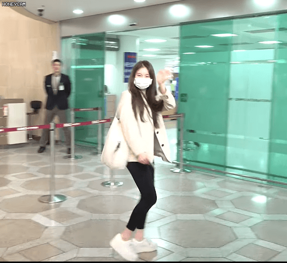 190423 아이즈원 출국