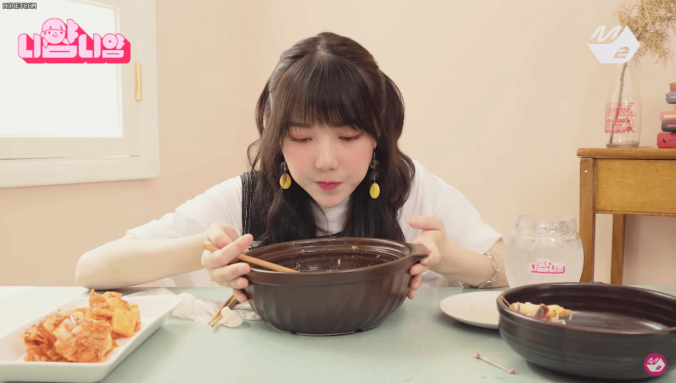 여자친구 예린의 미슐랭가이드 산삼삼계탕