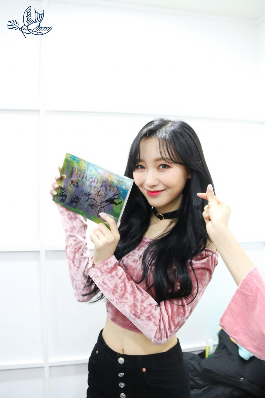 Lovelyz 소중했던 기억들로 Rewind 스압~